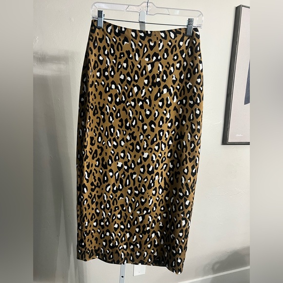Diane Von Furstenberg DVF Leopard pencil Skirt Brown Black sz 8 - Picture 2 of 5
